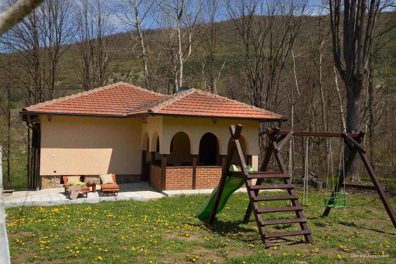 Villa Lek Za Dusu à Despotovac Extérieur photo
